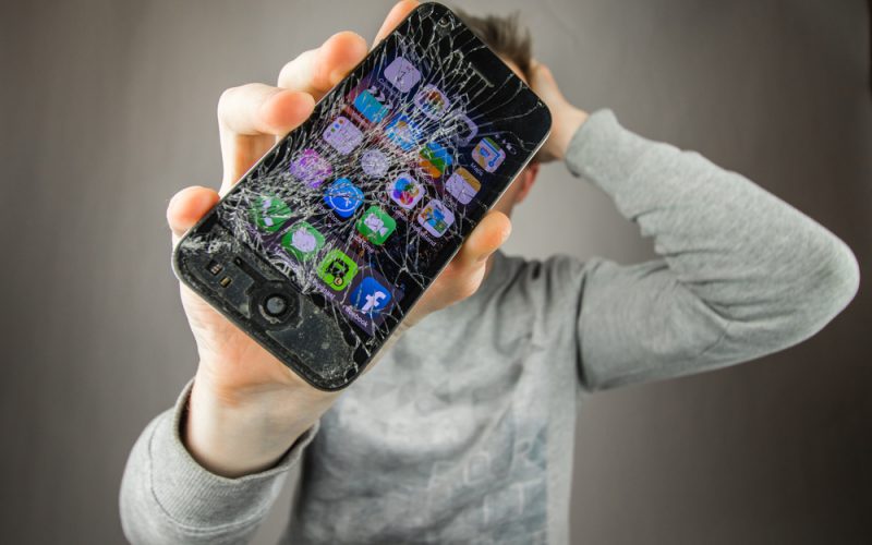 iPhoneを郵送修理するときの注意点とは?